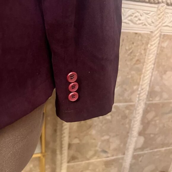 Notations. Size PXL. Button Front Poly/Spandex. Purple Suede Cloth. DB - Picture 3 of 6
